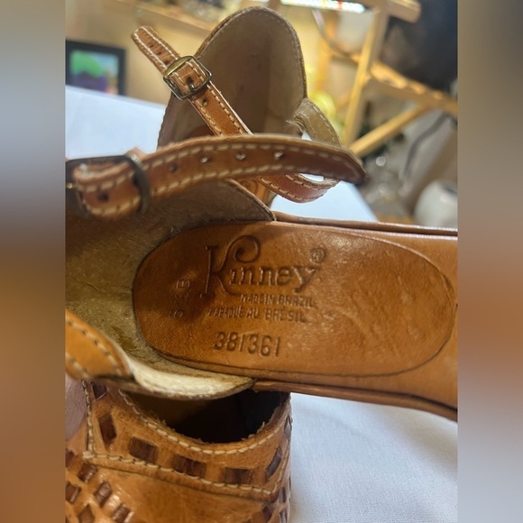 Kinney Brazilian leather strapped wedge sandal women size 5 1/2 - Picture 4 of 8